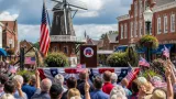 Speaker Johnson says GOP majority 'runs through' Iowa as he rallies for local candidates
