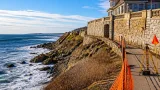 State coastal regulators balk at repairs that would stabilize cliff beneath private Newport overlook